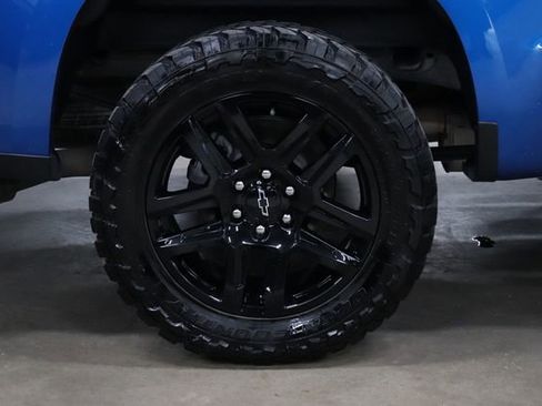 Used 2022 Chevrolet Silverado 1500 Custom AWD/4WD image 32