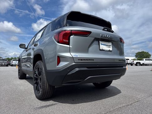 New 2026 GMC Terrain Elevation w/ Black Edition FWD image 8