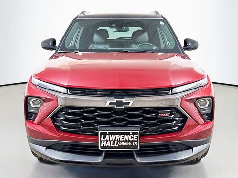 Used 2025 Chevrolet TrailBlazer RS FWD image 2