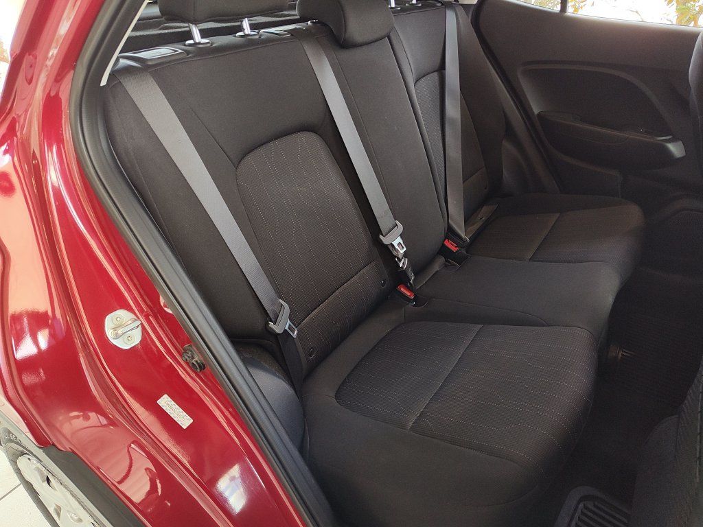 Used 2020 Hyundai Venue SE FWD image 31