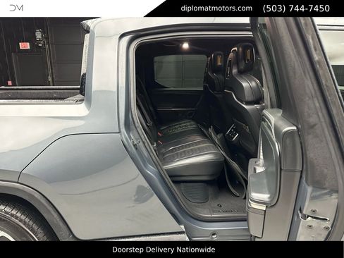 Used 2023 Rivian R1T Adventure image 18