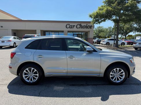 Used 2015 Audi Q5 2.0T Premium Plus w/ Technology Package AWD/4WD image 7