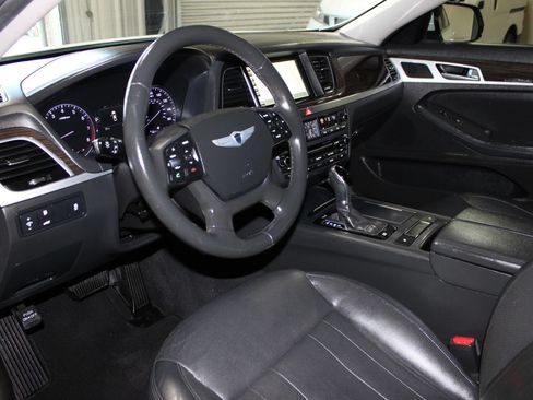 Used 2016 Hyundai Genesis 3.8 RWD image 23