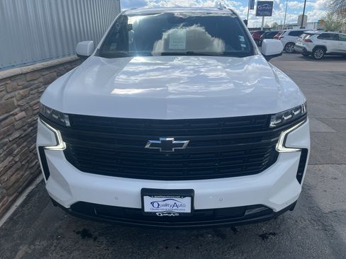 Used 2024 Chevrolet Suburban RST w/ Luxury Package AWD/4WD image 3