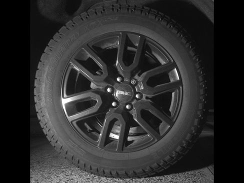 Used 2021 GMC Sierra 1500 Elevation w/ X31 Off-Road Package AWD/4WD image 6