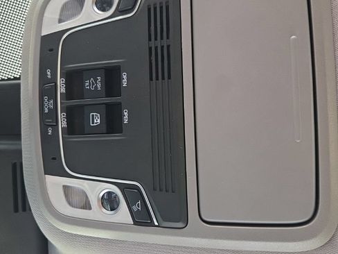Used 2023 Honda Ridgeline RTL-E image 32