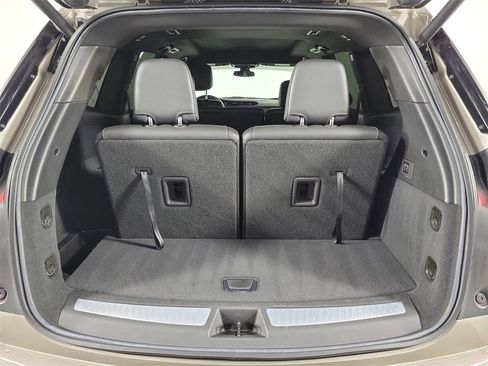 Certified 2023 Cadillac XT6 Luxury image 8