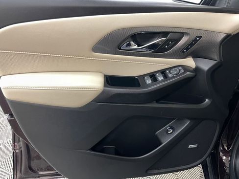 Used 2023 Chevrolet Traverse Premier w/ LPO, Floor Liner Package AWD/4WD image 28