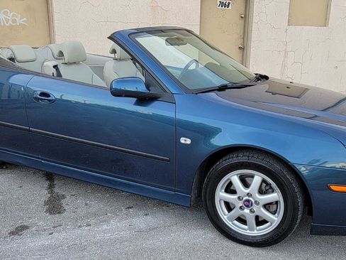 Used 2004 Saab 9-3 Aero FWD image 13