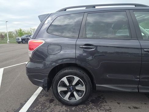 Used 2017 Subaru Forester 2.5i Premium w/ All-Weather Package AWD/4WD image 7