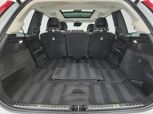 Used 2020 Volvo XC90 T5 Momentum w/ Protection Package AWD/4WD image 35