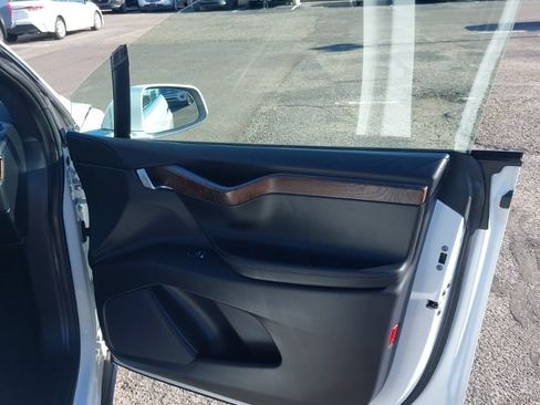 Used 2018 Tesla Model X 100D AWD/4WD image 11