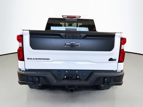New 2026 Chevrolet Silverado 1500 ZR2 w/ ZR2 Bison Edition AWD/4WD image 6