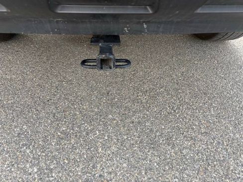 Used 2024 Nissan Rogue SV image 6