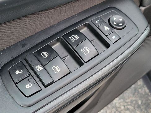 Used 2015 Jeep Cherokee Latitude image 7