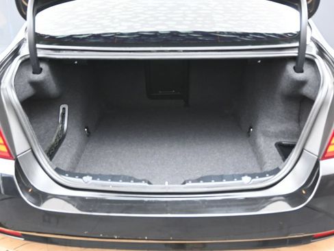 Used 2013 BMW 528i xDrive Sedan AWD/4WD image 13