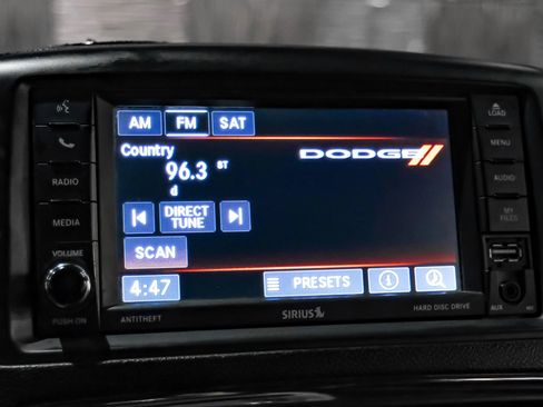 Used 2018 Dodge Grand Caravan SXT FWD image 23