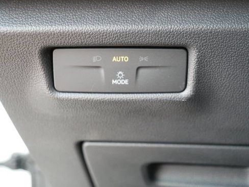 Certified 2026 Volkswagen Tiguan SE R-Line AWD/4WD image 24