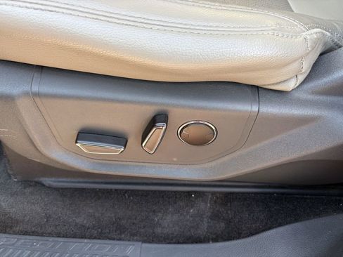 Used 2018 Ford Expedition XLT w/ Equipment Group 202A image 7