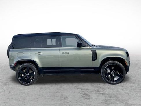 Certified 2025 Land Rover Defender 110 X-Dynamic SE image 4