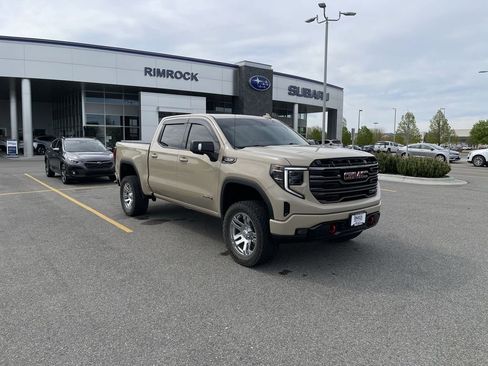 Used 2022 GMC Sierra 1500 AT4 AWD/4WD image 2