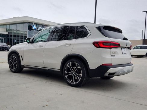Certified 2022 BMW X5 sDrive40i w/ Premium Package image 4