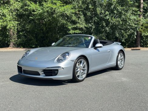Used 2014 Porsche 911 Carrera 4 AWD/4WD image 4
