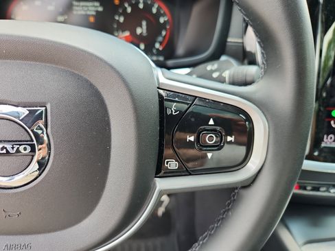 Used 2022 Volvo S60 B5 R-Design w/ Advanced Package image 21