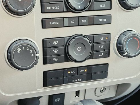 Used 2012 Ford Escape XLT FWD image 20
