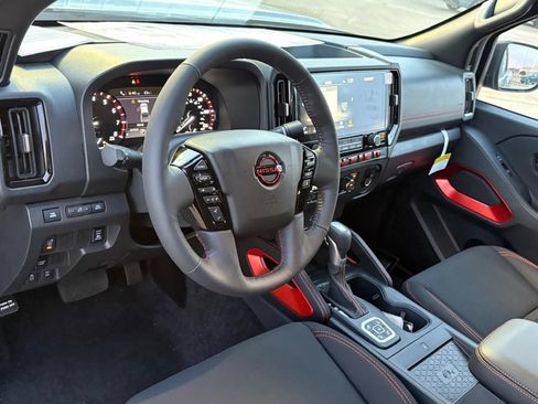 New 2026 Nissan Frontier PRO-4X w/ Tow Package AWD/4WD image 12