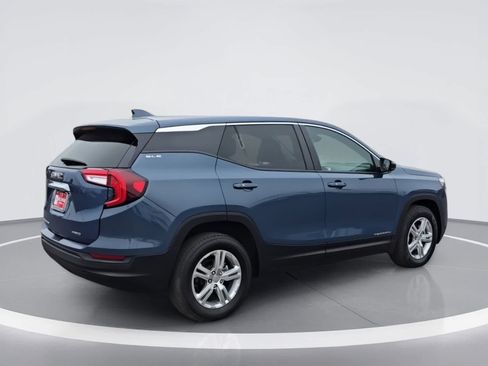 Used 2024 GMC Terrain SLE AWD/4WD image 8