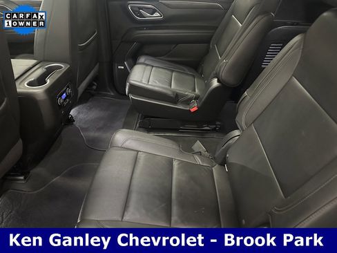 Used 2021 Chevrolet Suburban LT image 16
