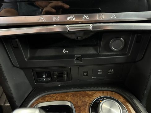 Used 2024 Nissan Armada SL w/ Captain's Chairs Package AWD/4WD image 15