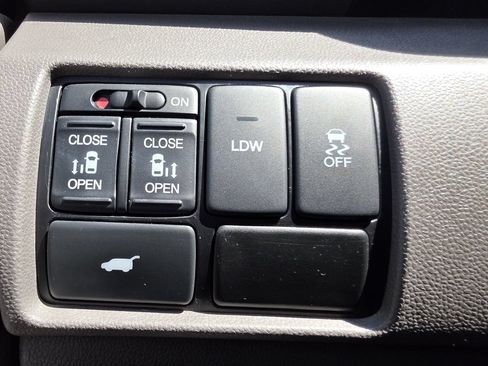 Used 2015 Honda Odyssey EX-L image 31