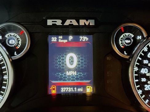 Used 2024 RAM 2500 Big Horn AWD/4WD image 16