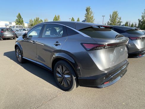Used 2024 Nissan Ariya FWD image 2
