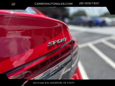 Used 2025 Honda Civic Sport image 28