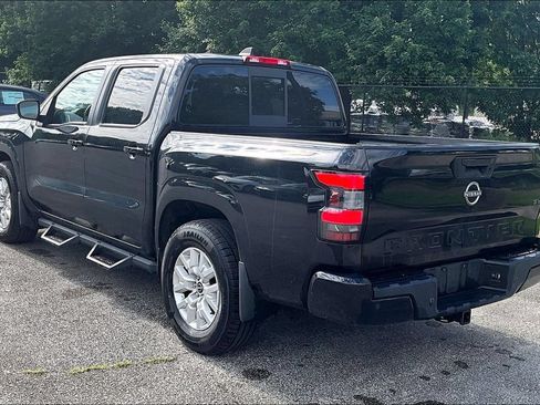 Used 2022 Nissan Frontier SV RWD image 5