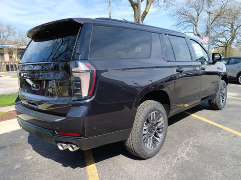 New 2026 Chevrolet Suburban Z71 image 4