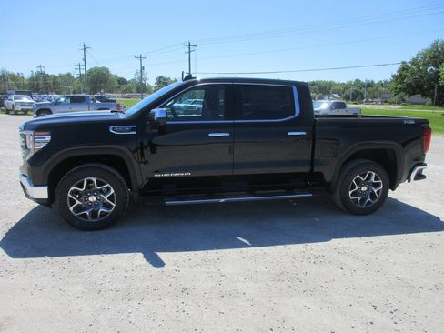 New 2026 GMC Sierra 1500 SLT w/ SLT Premium Package AWD/4WD image 11