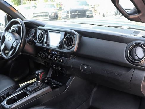 Used 2019 Toyota Tacoma TRD Pro AWD/4WD image 37