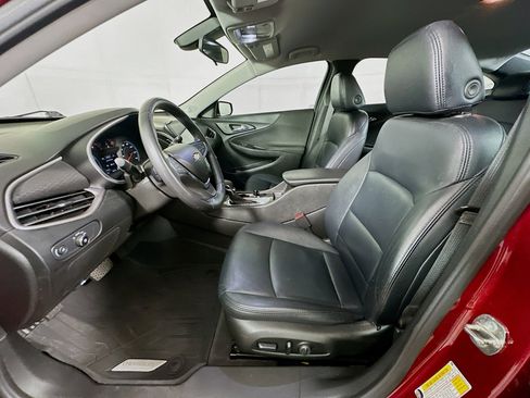 Used 2021 Chevrolet Malibu RS FWD image 13