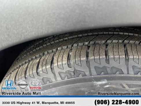 Used 2021 Cadillac XT4 Premium Luxury image 12