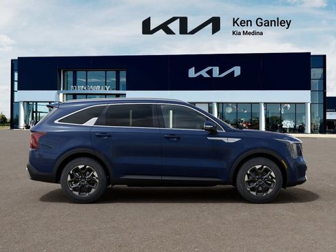 New 2026 Kia Sorento S FWD image 7