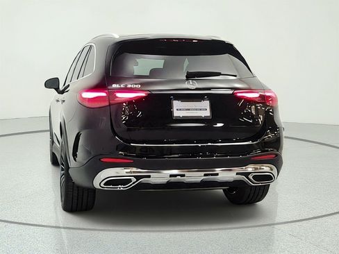 Used 2023 Mercedes-Benz GLC 300 image 6