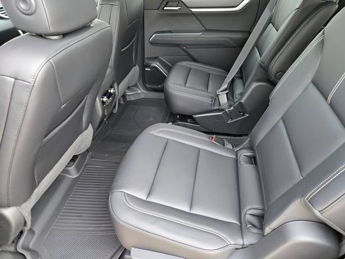 New 2026 GMC Acadia Elevation w/ Black Edition FWD image 18