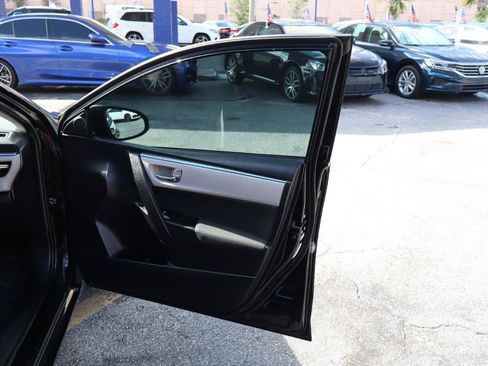 Used 2016 Toyota Corolla LE FWD image 10