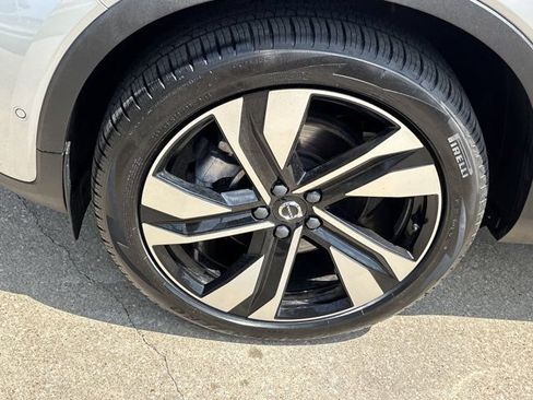 Used 2023 Volvo XC40 B5 Ultimate w/ Protection Package Premier AWD/4WD image 13