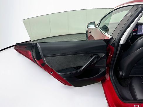 Used 2020 Tesla Model 3 Standard Range Plus image 25