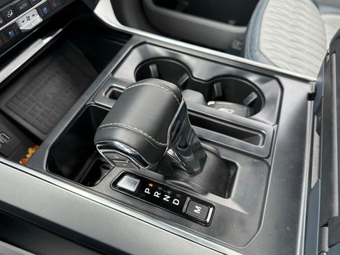 Used 2022 Ford F150 Limited image 17